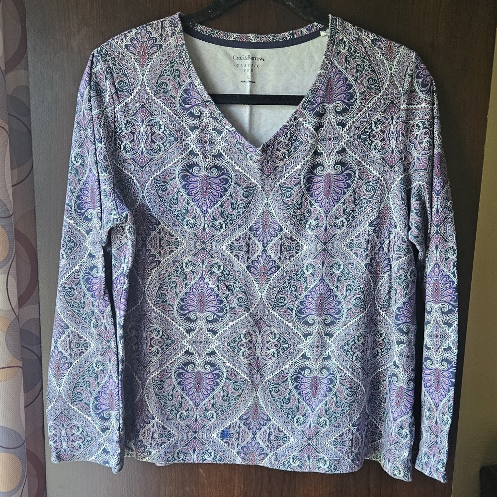Croft & Barrow Purple Paisley Long Sleeve V-Neck Top